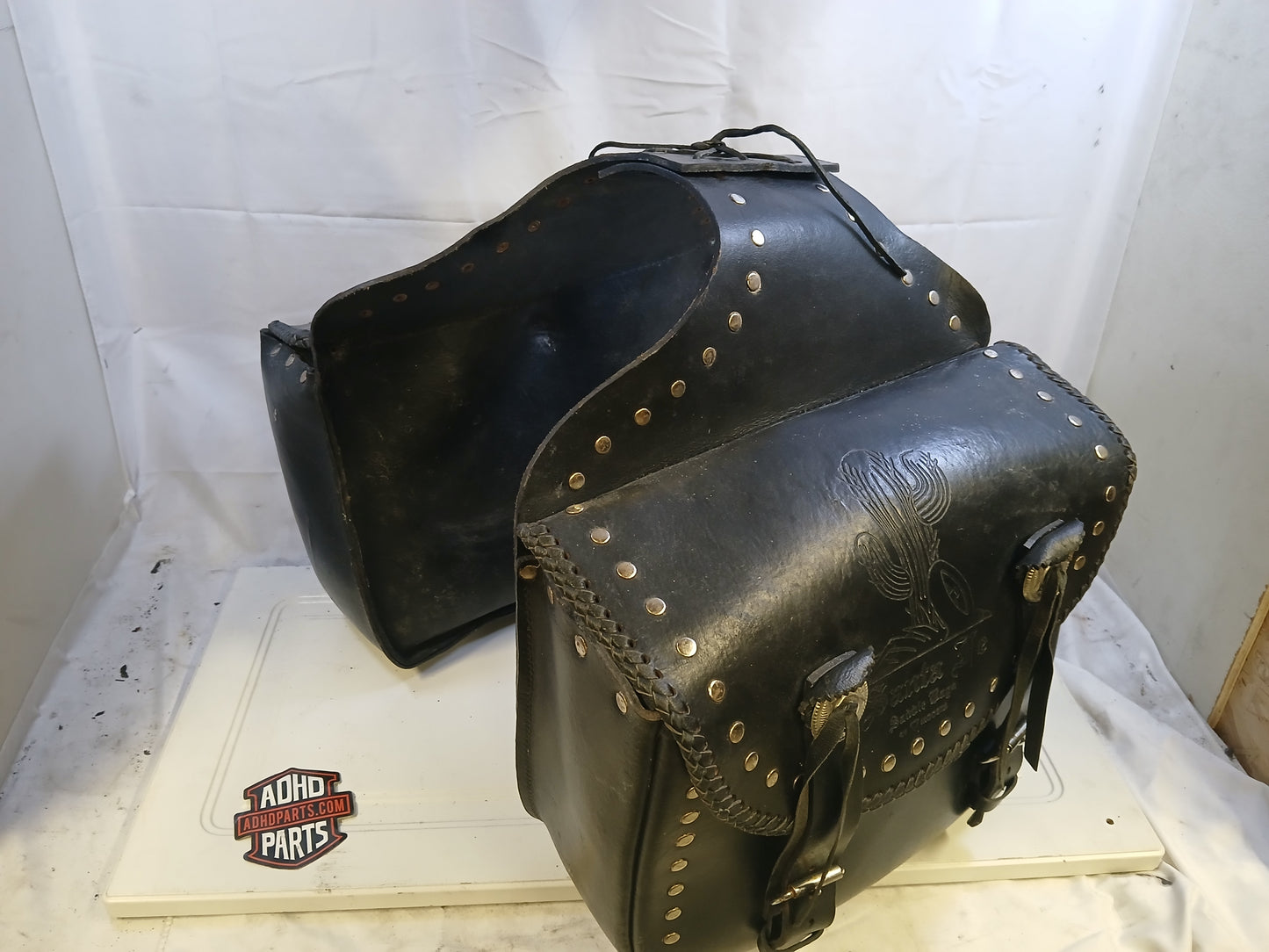 Saddlebags/vesker. Santa Fe , sort skinn.