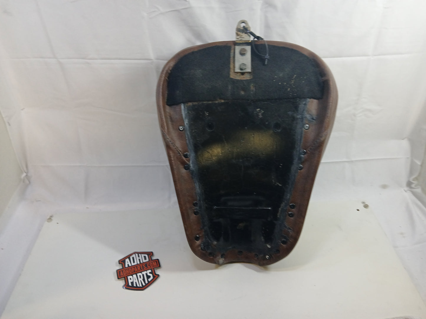 Solosete til sportster, brunt, 82-03