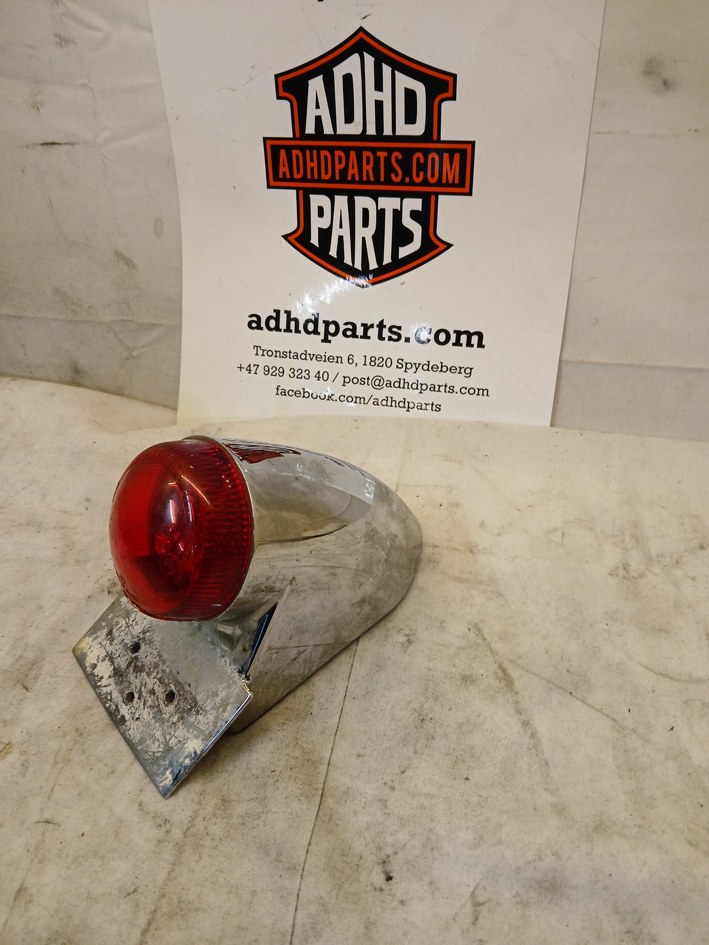 Baklys led med skiltlys og skiltbrakett krom