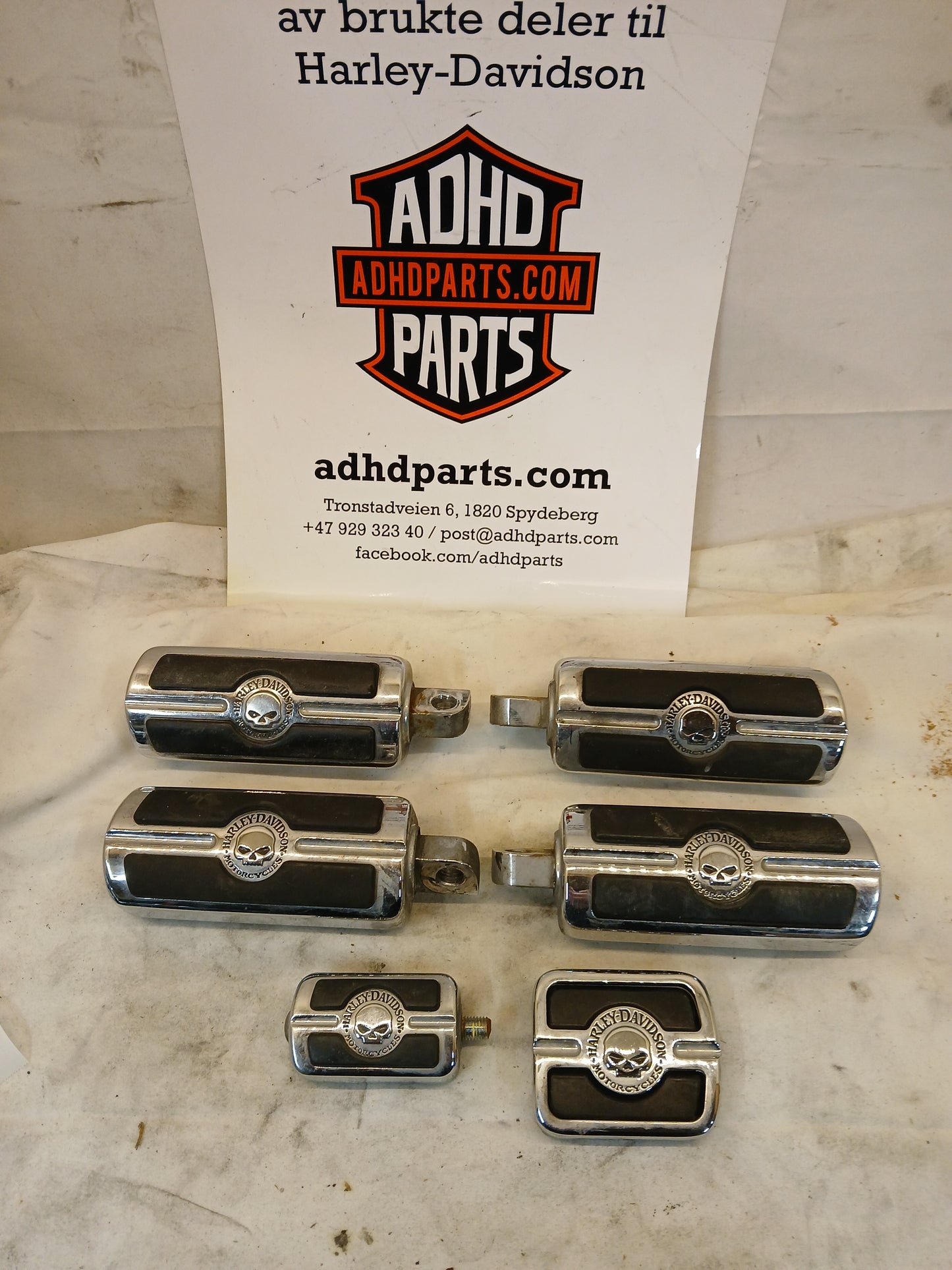 Pegsett med bremsepedal og girtjalter "skull"