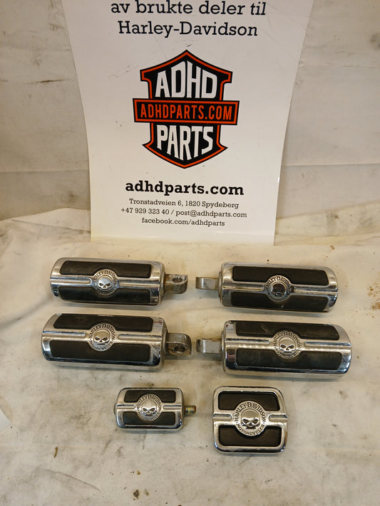 Pegsett med bremsepedal og girtjalter "skull"