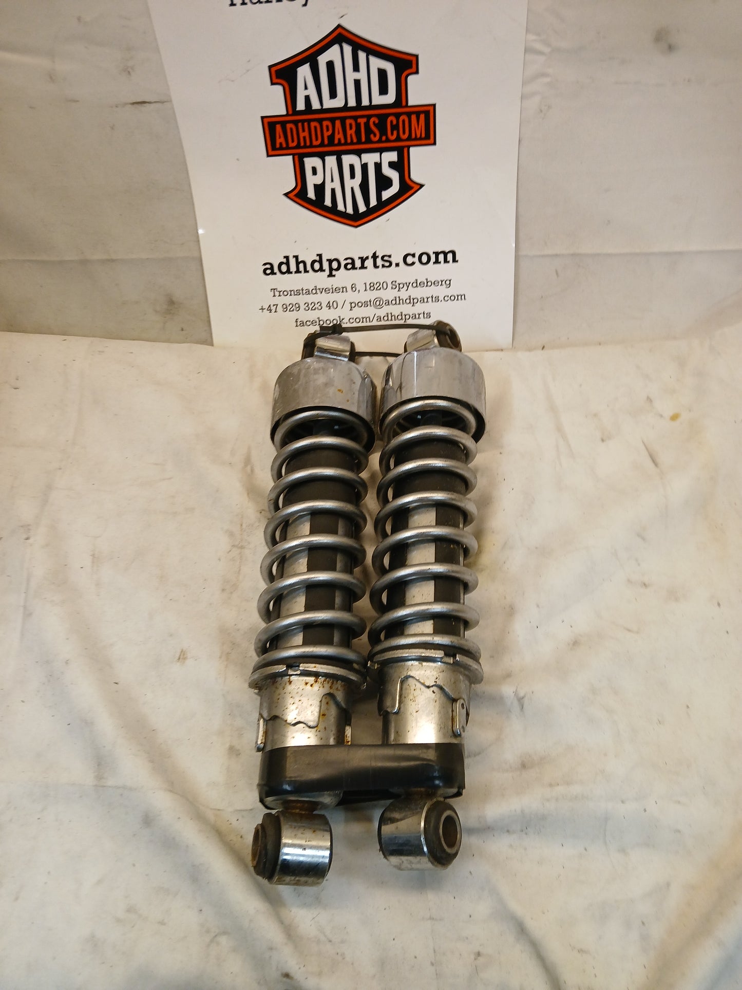 Justerbare dempere bak sportster