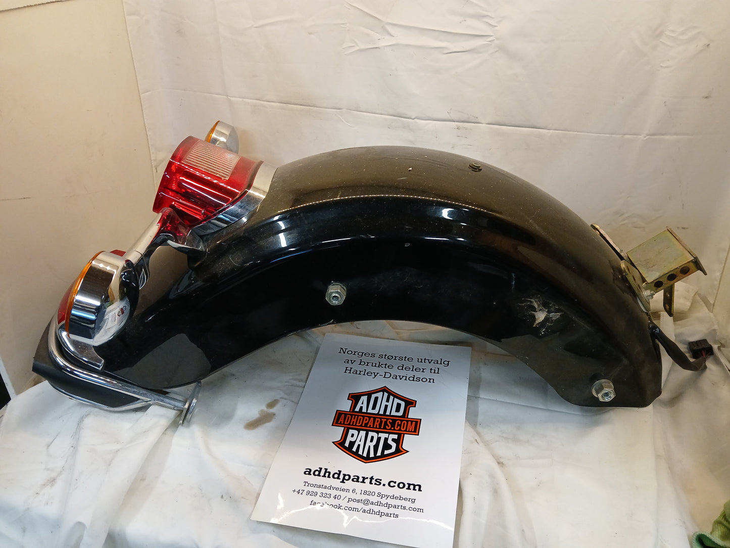 Bakskjerm  m lykt, blinklys og feste for ryggstøtte  Electra 20069-08